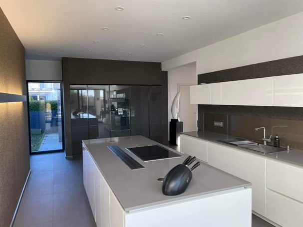 Professionelle Küchenmontage Fachgerechte Küchenmontage